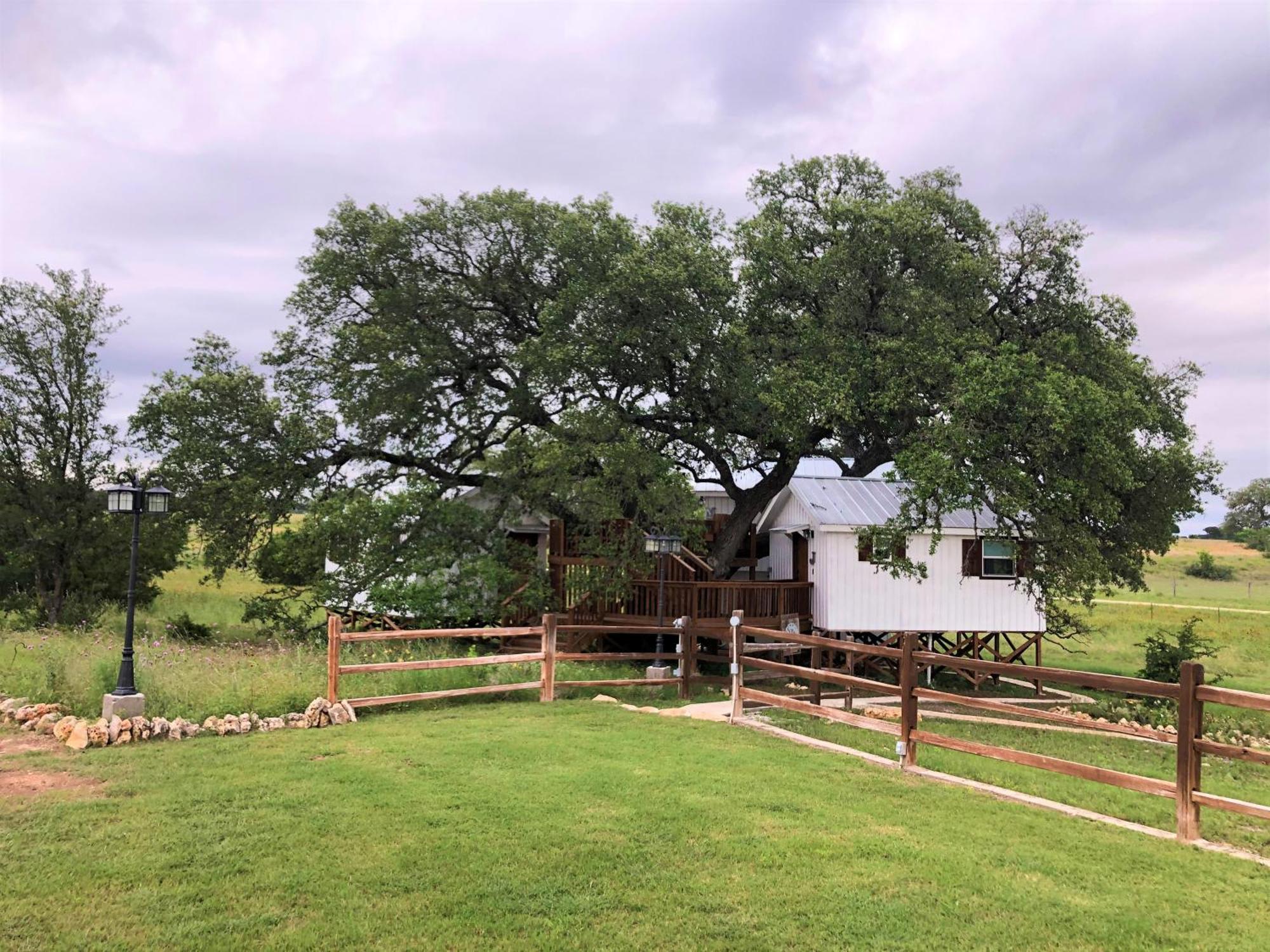 The Alexander At Creek Road Hotel Dripping Springs Exterior foto